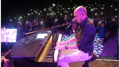 ZIMOMRIAVKY A SLZY RADOSTI! Fantastický pianista si podmanil Terchovú. VIDEO